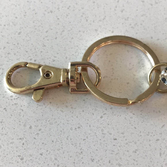 Rhinestone Panther Keychain - Picture 5 of 5